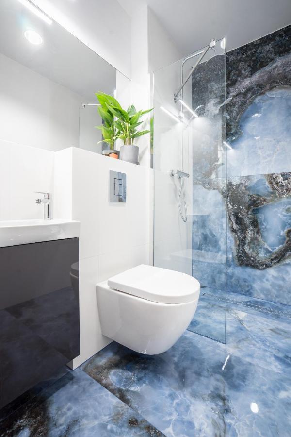 Oomph Warsaw Central Luxurious Air-Conditioned Apartment With Balcony المظهر الخارجي الصورة