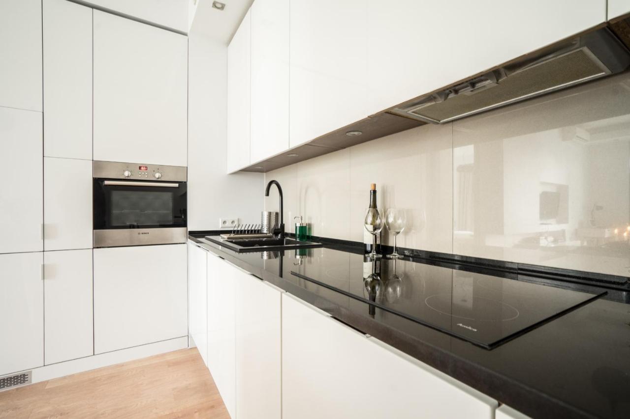 Oomph Warsaw Central Luxurious Air-Conditioned Apartment With Balcony المظهر الخارجي الصورة